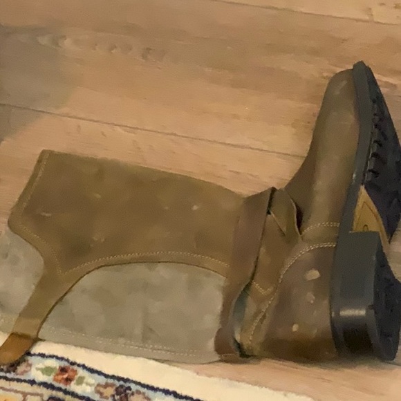 Olukai Boots- Olive/Khaki- Size 9 1/2- Leather and Suede- Never Worn - Picture 4 of 8